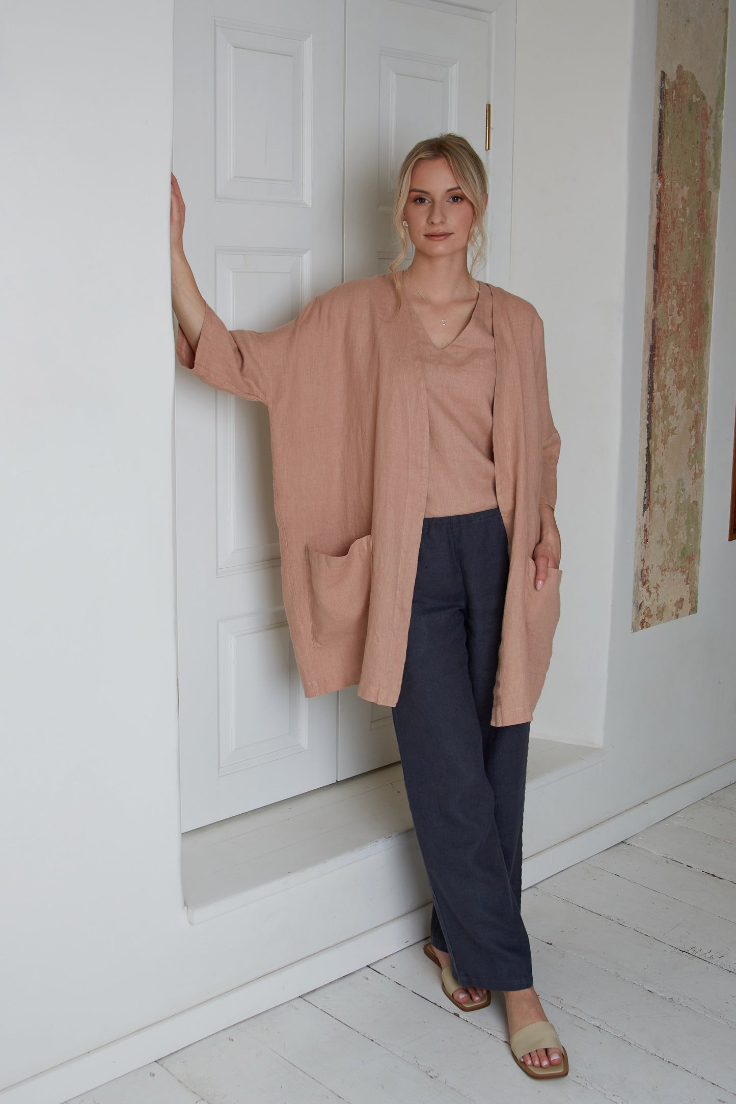 Linen Long and Oversize Cardigan BREEZY with Pockets and 3/4 Sleeves in Mocha