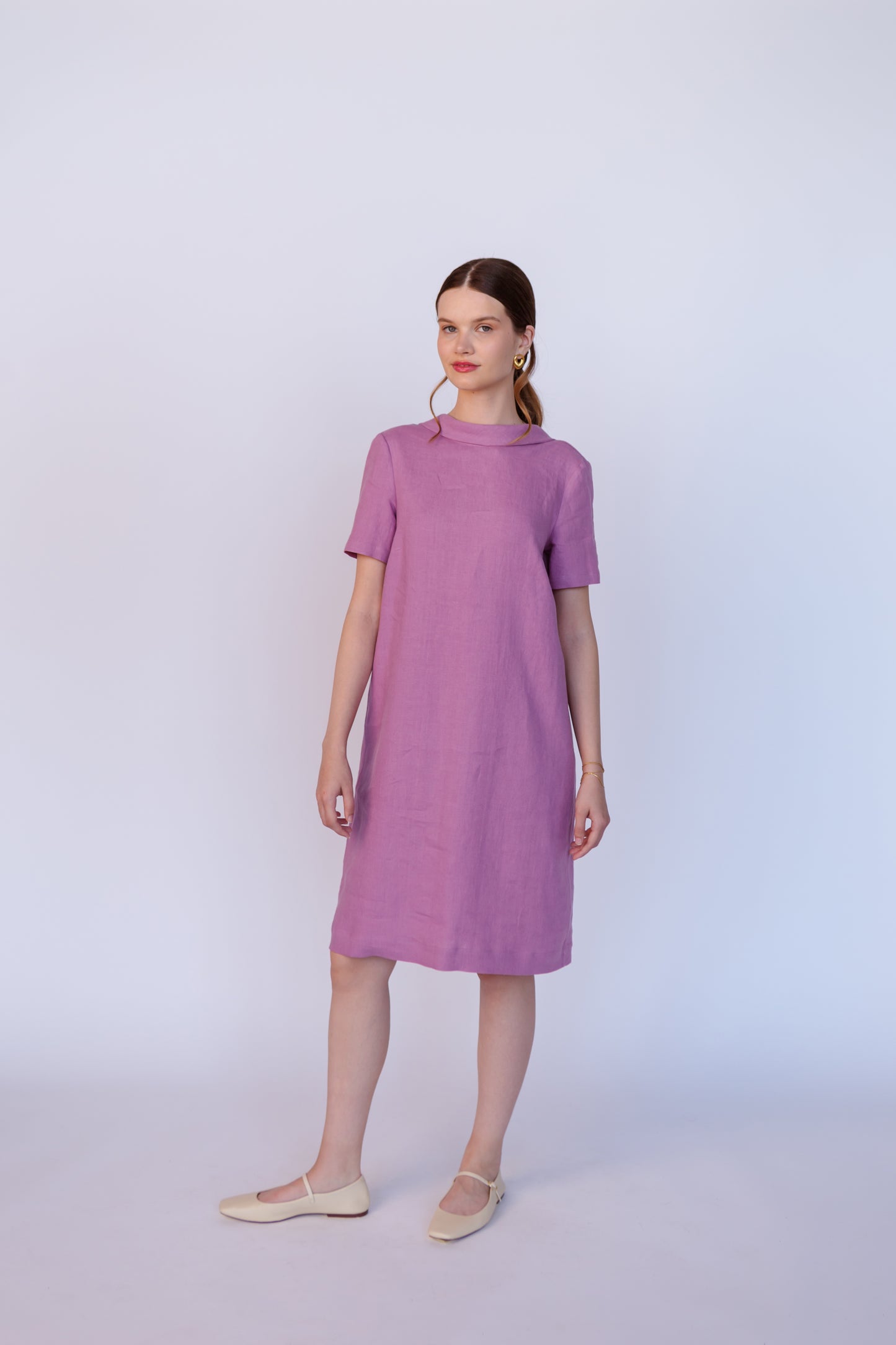 Linen Dress EVA With Open Back and Collar