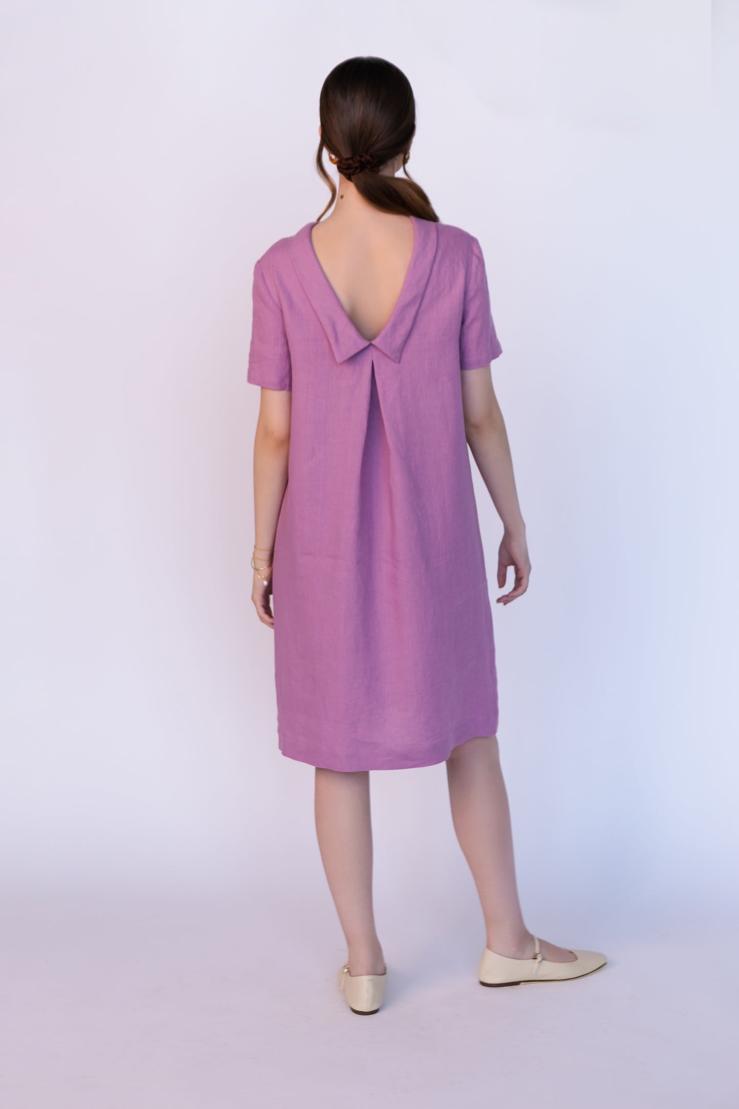 Linen Dress EVA With Open Back and Collar