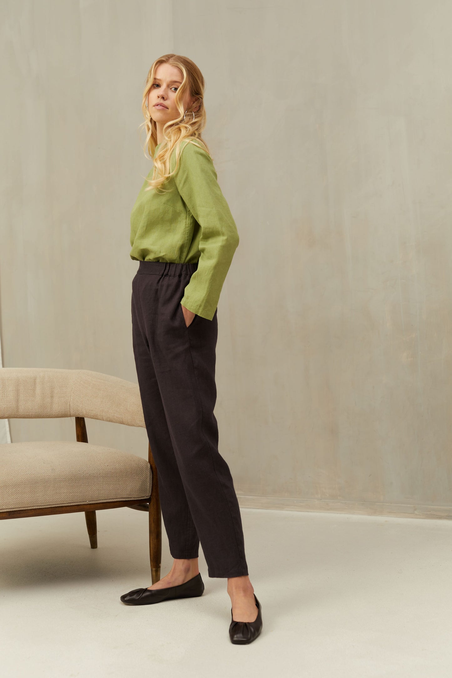 Linen Blouse AYA with Long Sleeves and Higher Neck