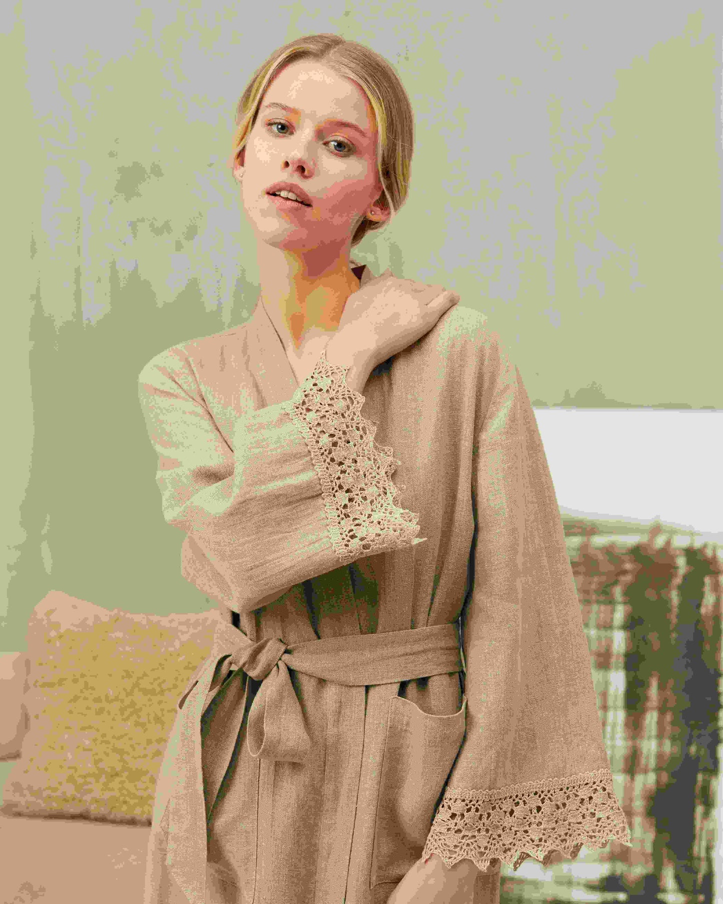 Linen Short Bath Robe ANGELE with Lace