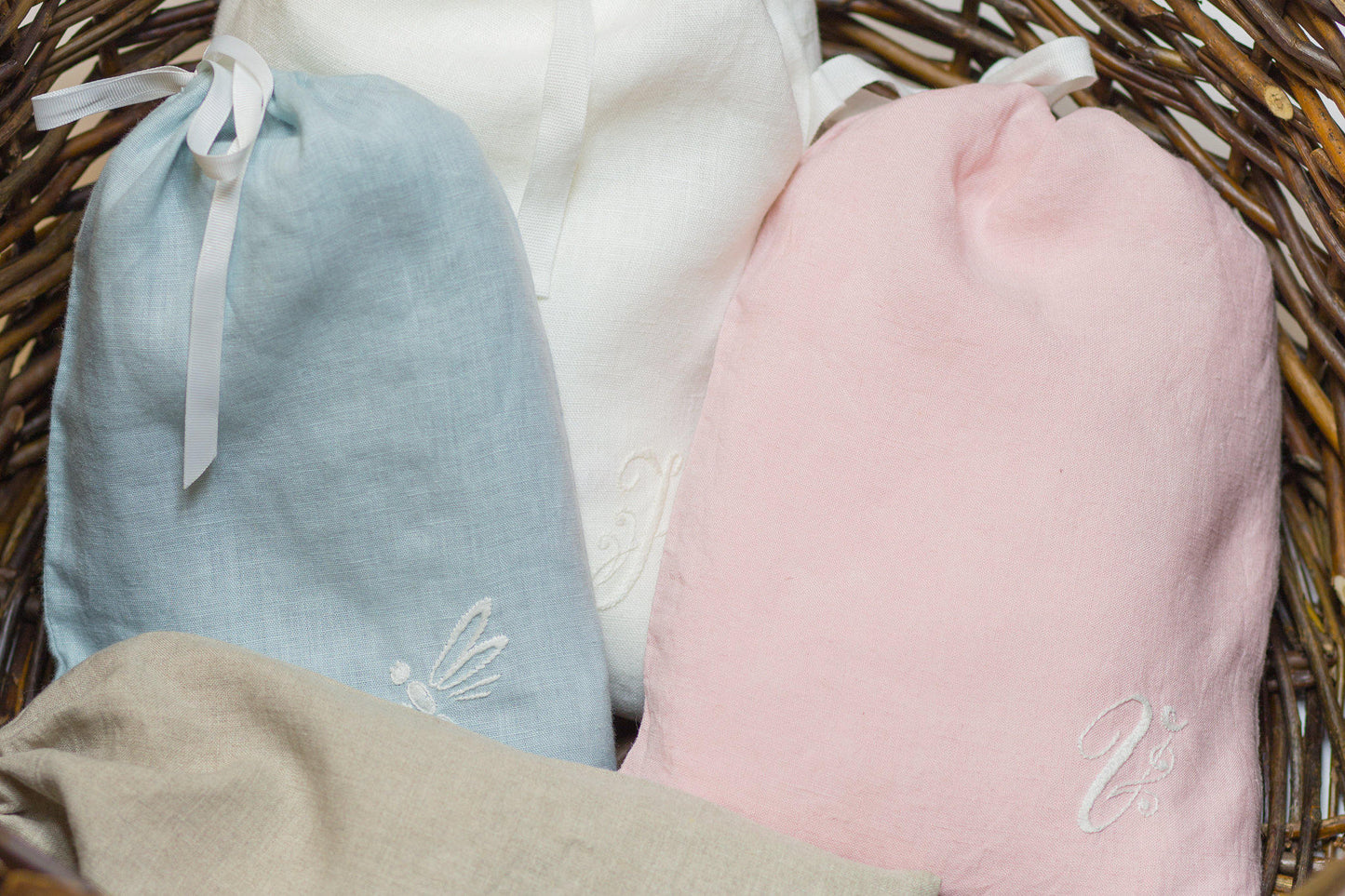 Linen Bag Monogrammed/ Shoe Bag Personalized/ Linen Gift Bag Handembroidered
