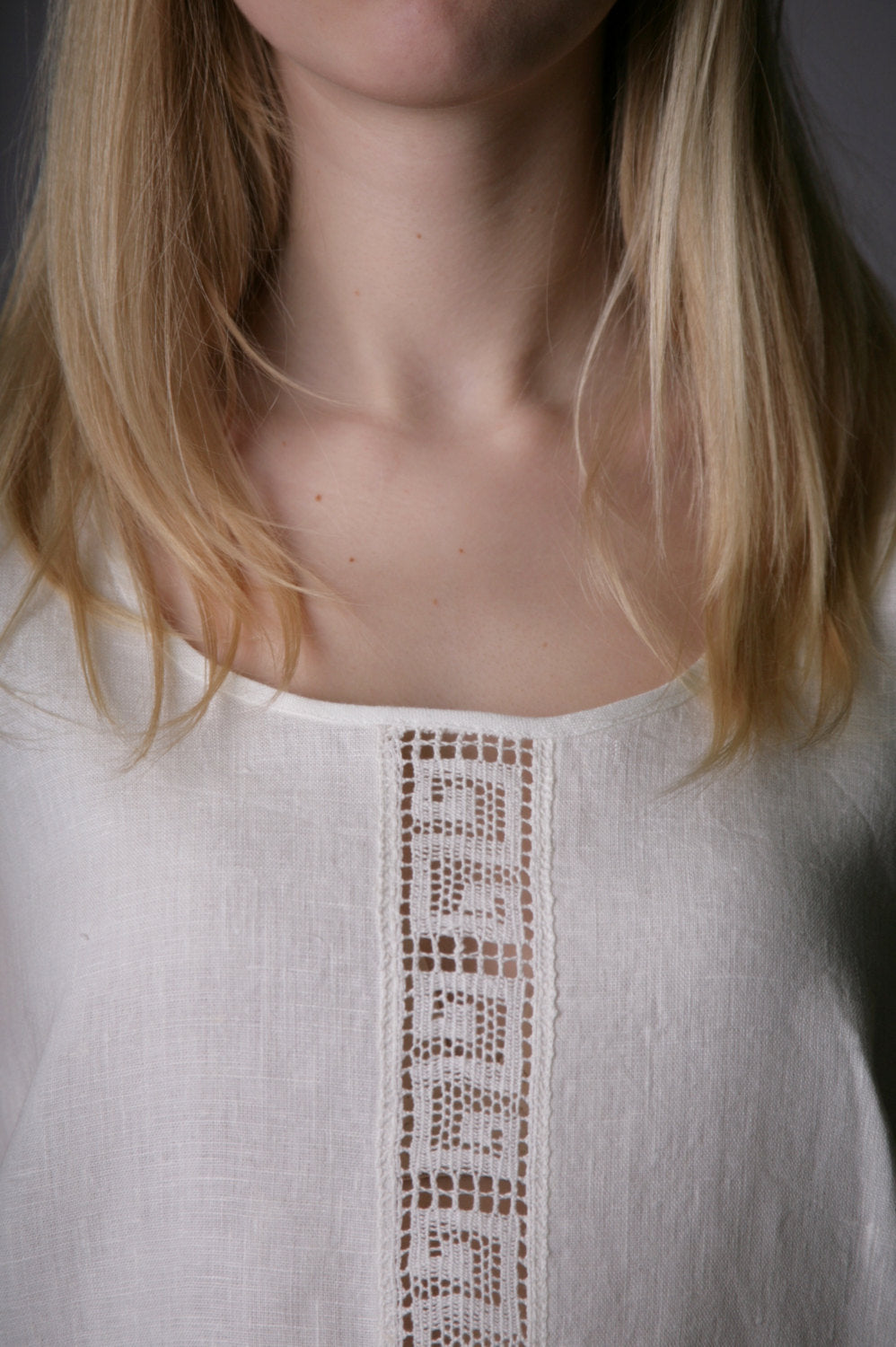 Linen Top ANTIQUE with Front Lace Decor