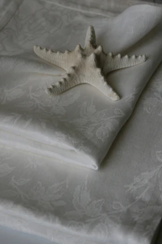 Linen White Damask Jacquard Bath Towel with "Rose" Design