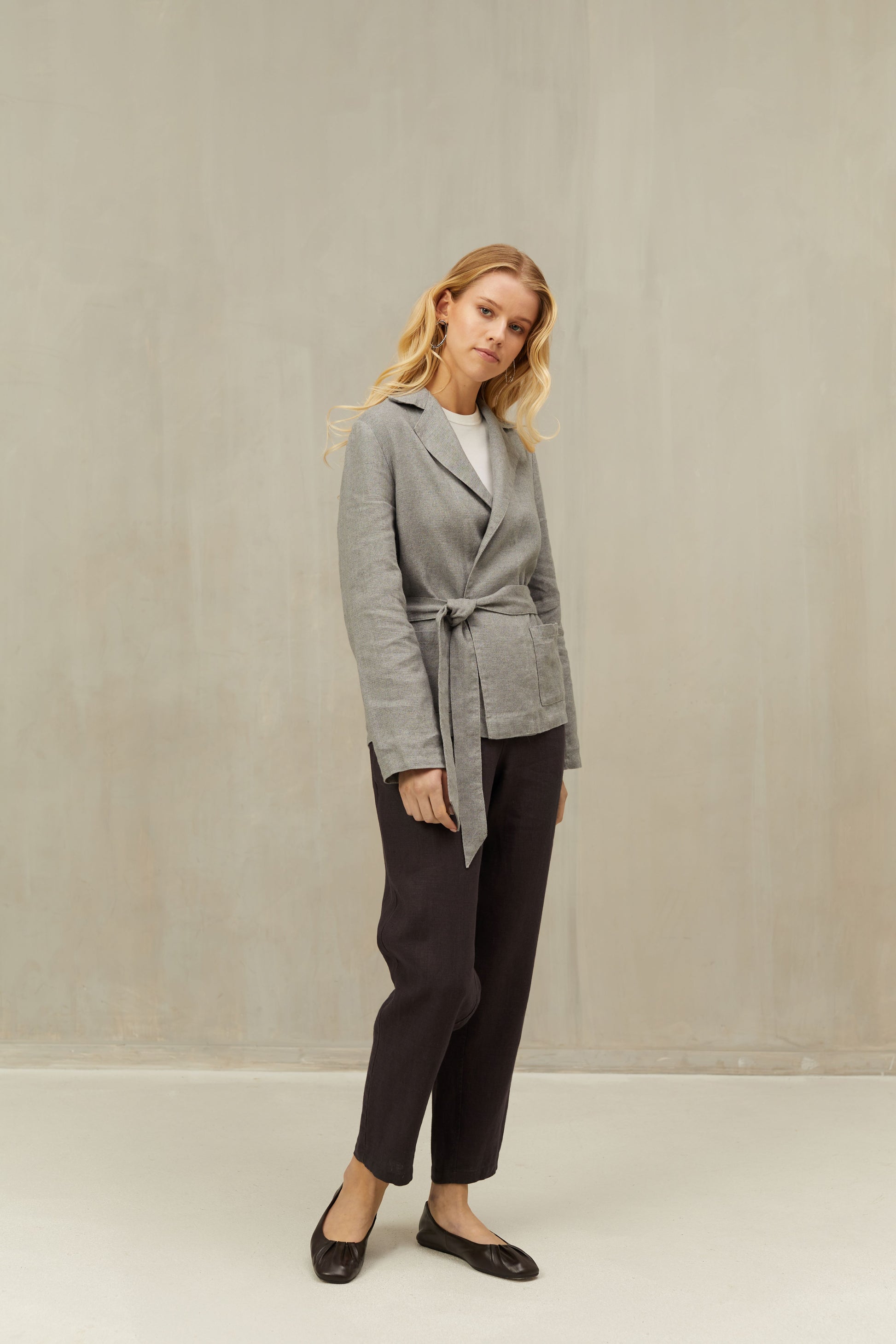 Classic Loose Style Jacket ANITA with Collar an Belt in Grey Linen/Wool