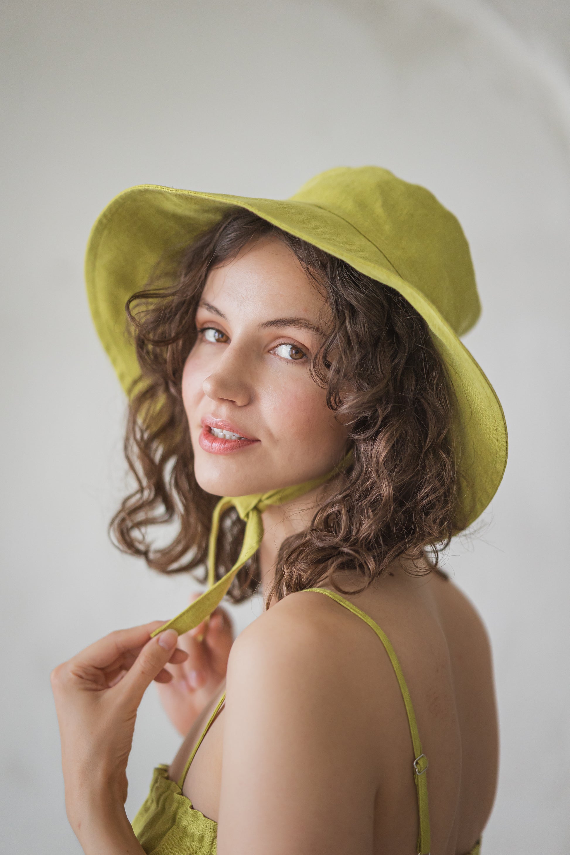 Linen Summer Hat with Wide Brims
