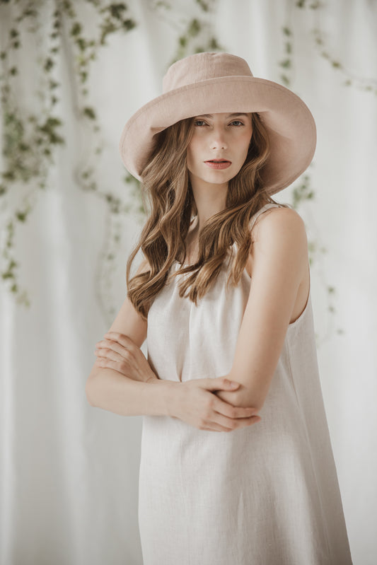 Linen summer wide brims hat in caramel color. Flax fashionable and breathable hat