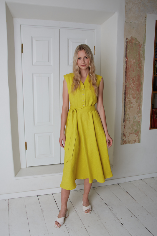 MAGNOLIA Dress with Wide skirt in Melon Yellow Linen