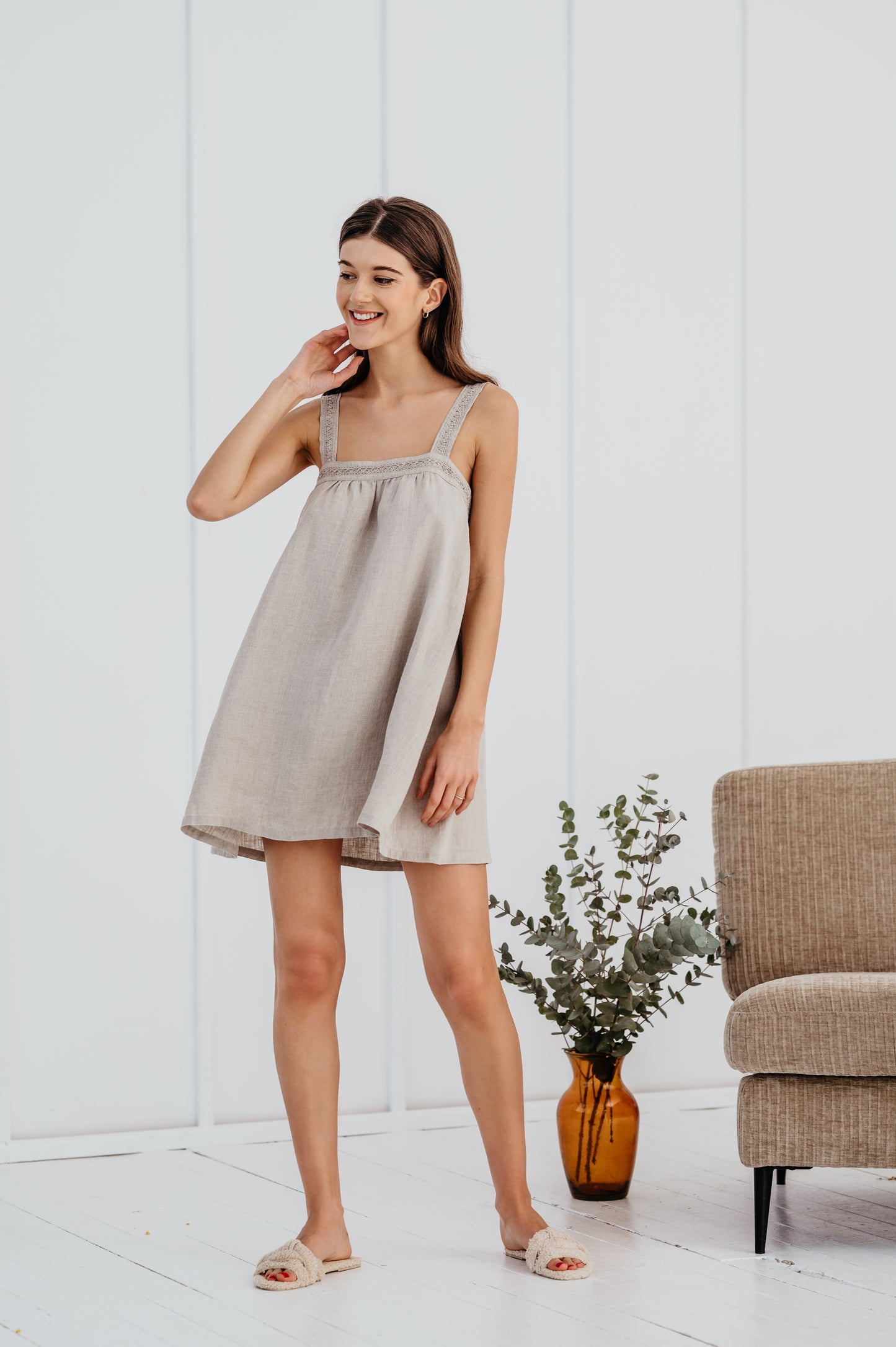 Linen Short Night Gown RIVER with Laced Straps/Luxury Sleepwear