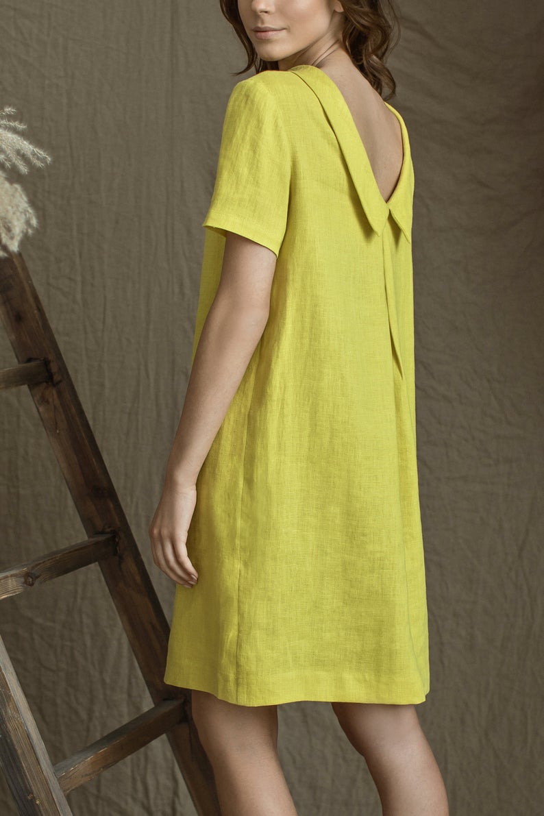 Linen Dress EVA With Open Back and Collar