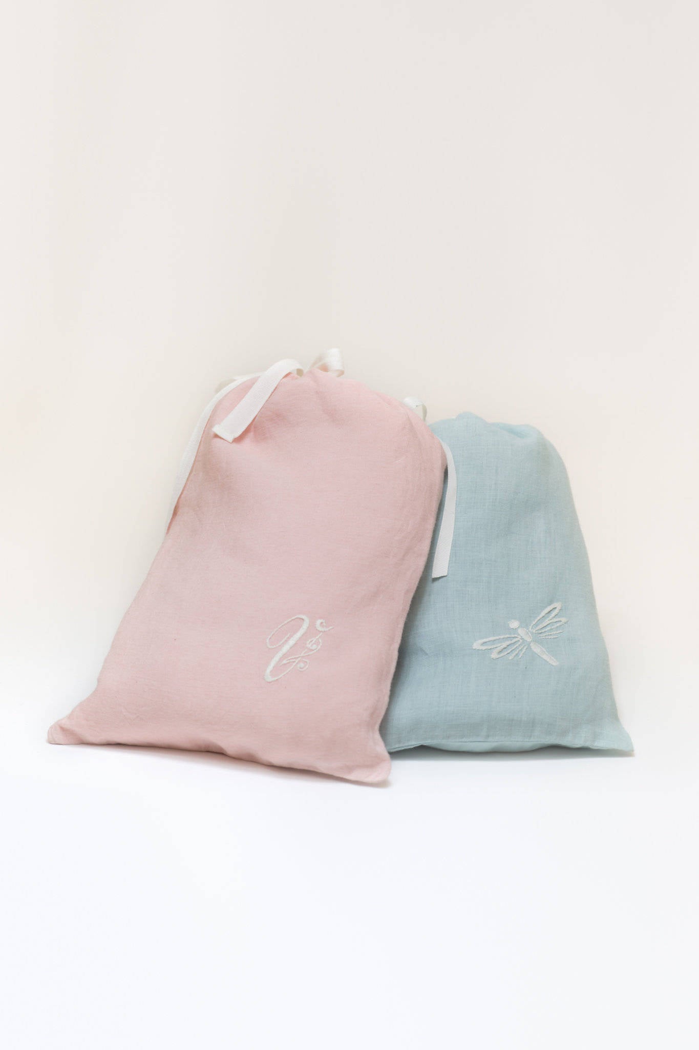 Linen Bag Monogrammed/ Shoe Bag Personalized/ Linen Gift Bag Handembroidered