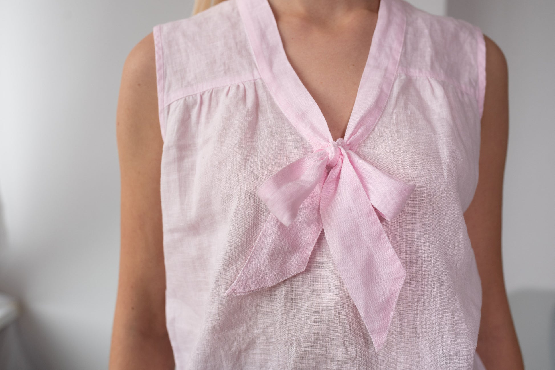 Linen Blouse JULIA Sleeveless With Front Bow