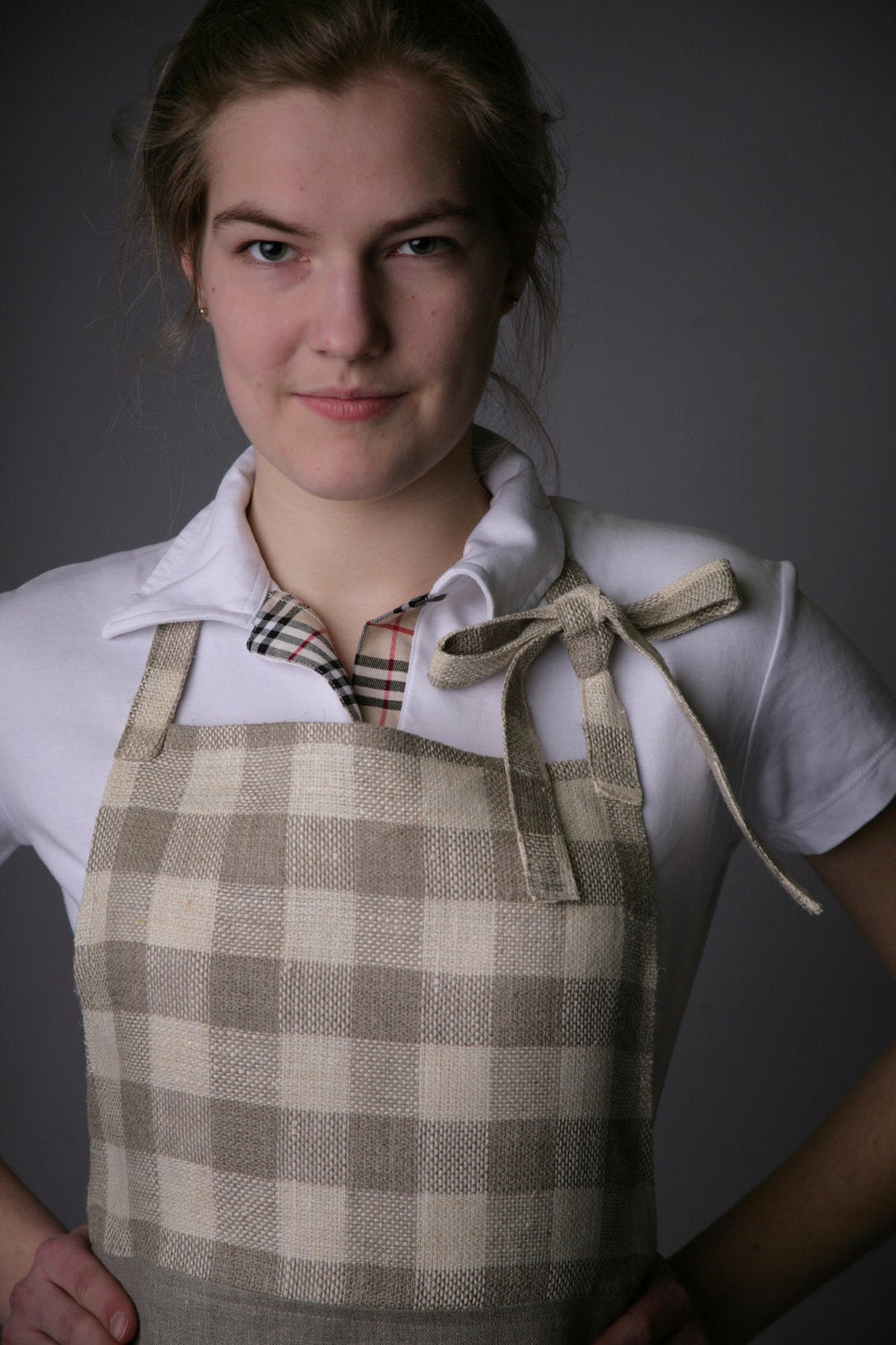 Linen Full Classic Apron in Natural/Checkered Undyed Flax