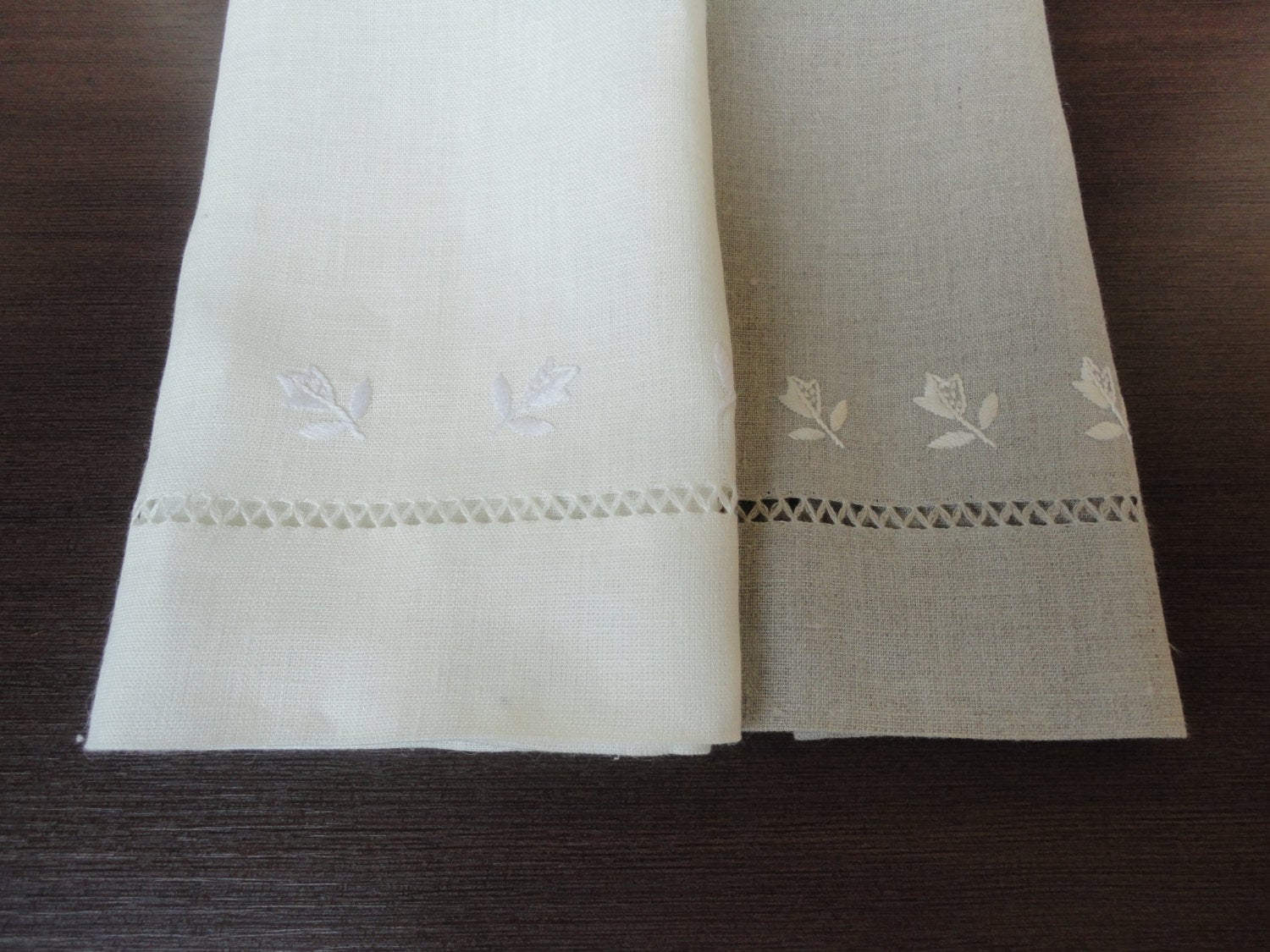 Vintage linen hand discount towels