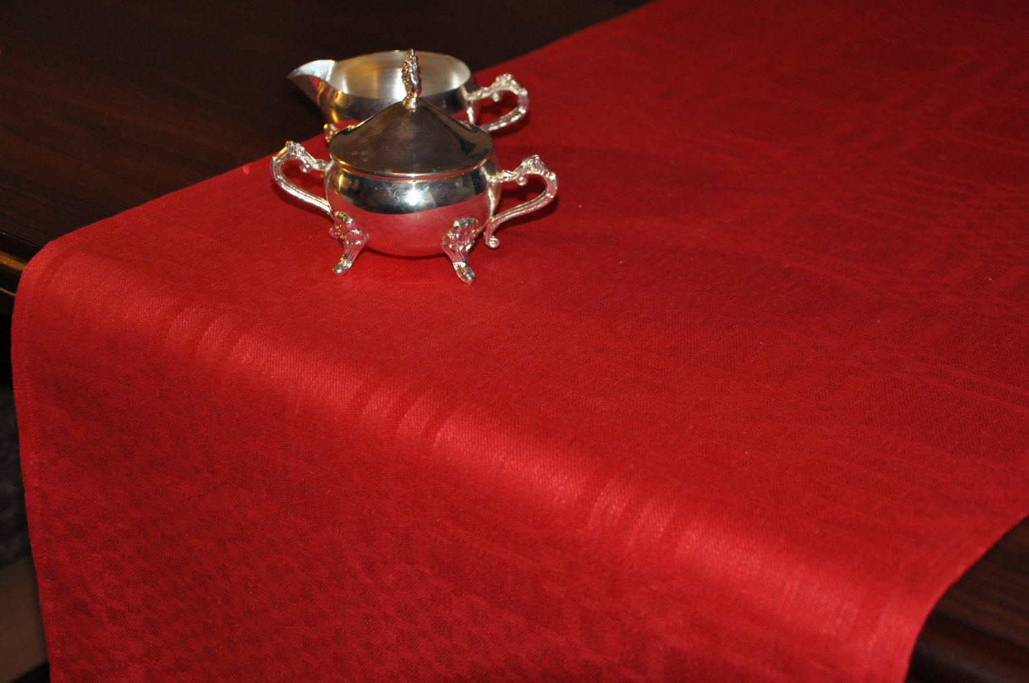 Linen Tablerunner In Deep Crimson Red Linen/ Table Cover Linen/ Linen Christmas Gift/ Linen Christmas Decor/ Vintage Christmas